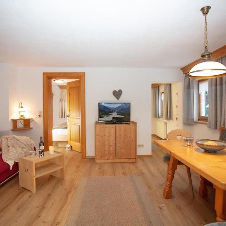 Ferienwohnungen Wolf Holzgau Exteriör bild