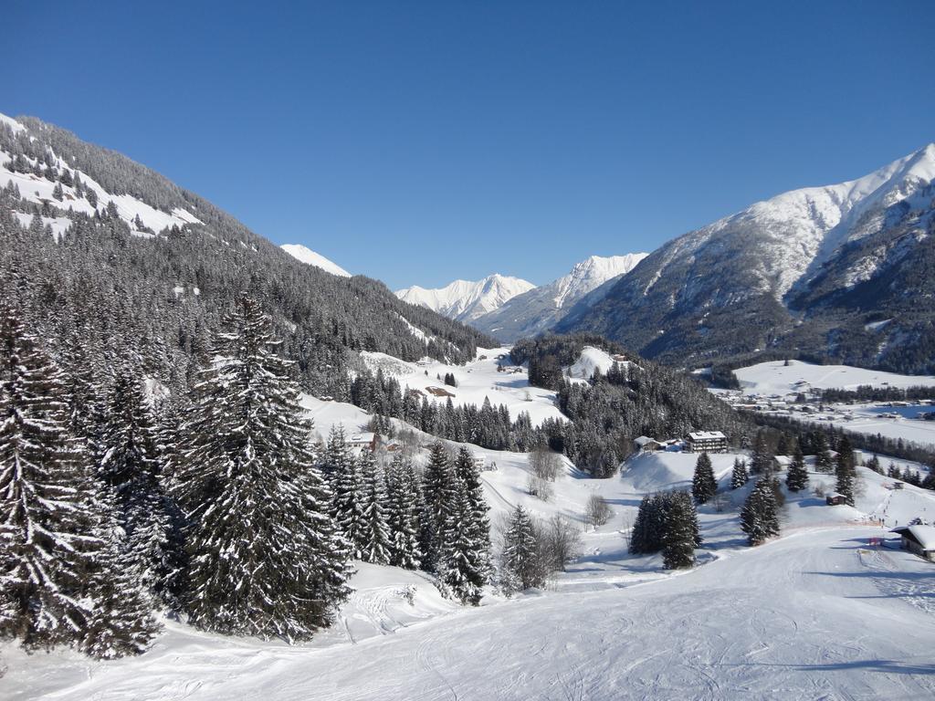 Ferienwohnungen Wolf Holzgau Rum bild